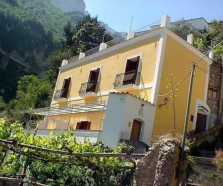 Apart Otel Celentano 4*