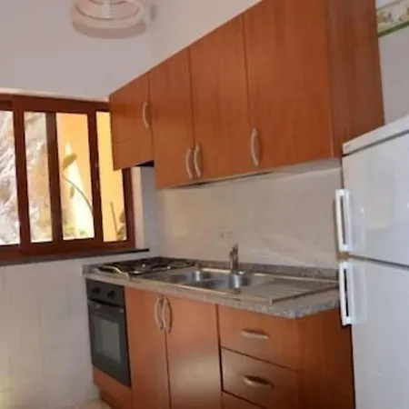 Celentano מלון דירות